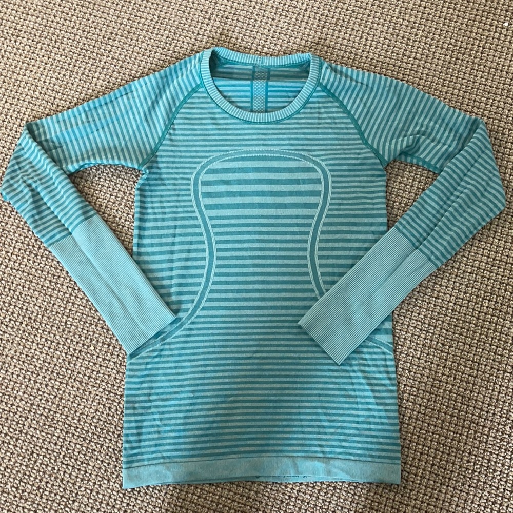 Blue Lululemon striped swiftly tech long sleeve